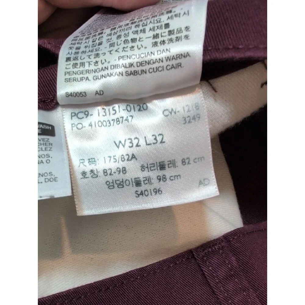 Levi's Men's Chino Pants - Deep Plum